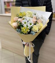 Букет цветов из:  Альстромерии, Розы и Хризантемы в Комсомольский